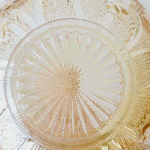 Vintage Gold Jeannette Depression Glass Iris and Herringbone Ruffled Fruit Bowl - Picture 7 of 10